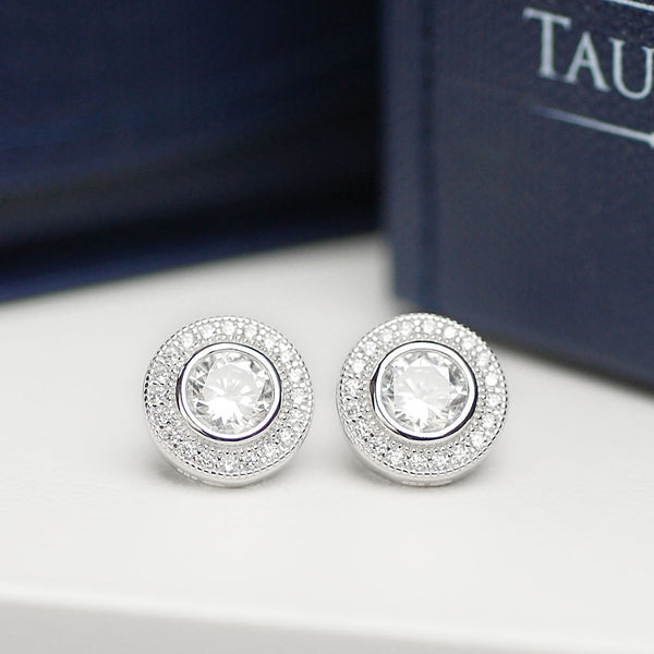 Luceat Halo Studs