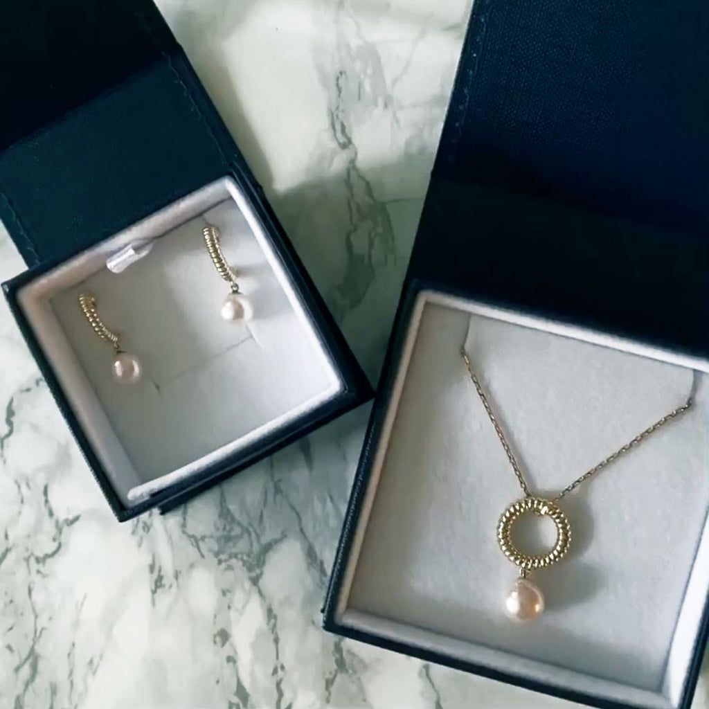 Akoya-Pearls-Gold-Twist-Pendant-Earrings-Set.jpg