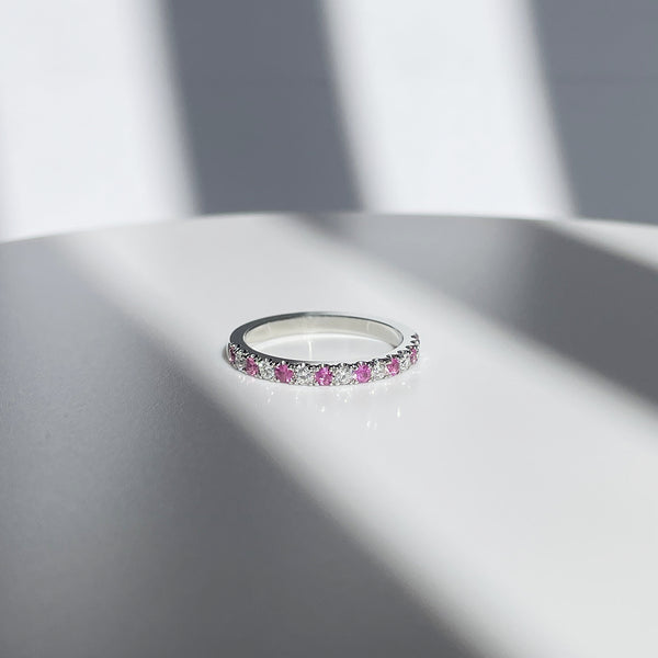view from the front, Diamond and sapphire wedding band, stacking ring, 14k white gold, made in canada, diamonds, pink sapphires, u cut pave, diamond ring