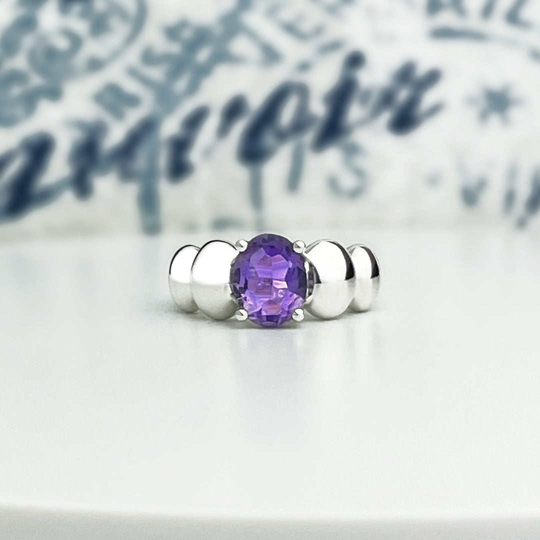 White gold or sterling silver modern style puff ring with 2.80ct amethyst